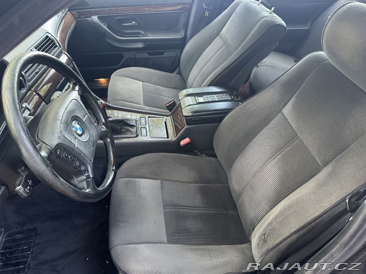 BMW 7 735i V8 manuál 1997