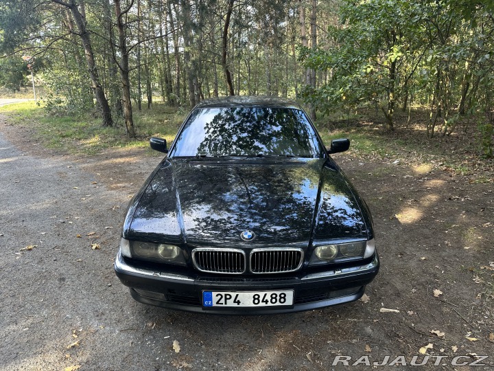 BMW 7 735i V8 manuál 1997