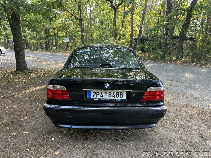 BMW 7 735i V8 manuál 1997