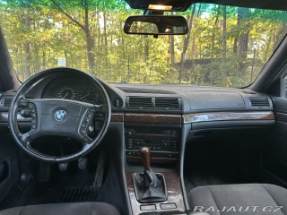 BMW 7 735i V8 manuál 1997