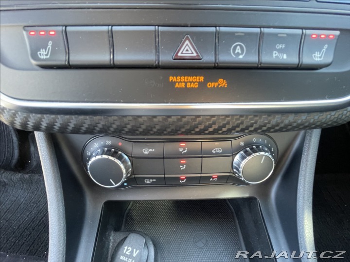 Mercedes-Benz GLA 2,2 CDi 100kw Panorama be 2015