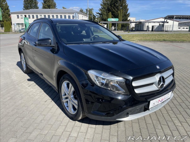 Mercedes-Benz GLA 2,2 CDi 100kw Panorama be 2015