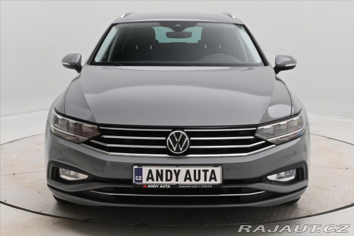 Volkswagen Passat 2,0 TDI 110kW DSG Busines 2023