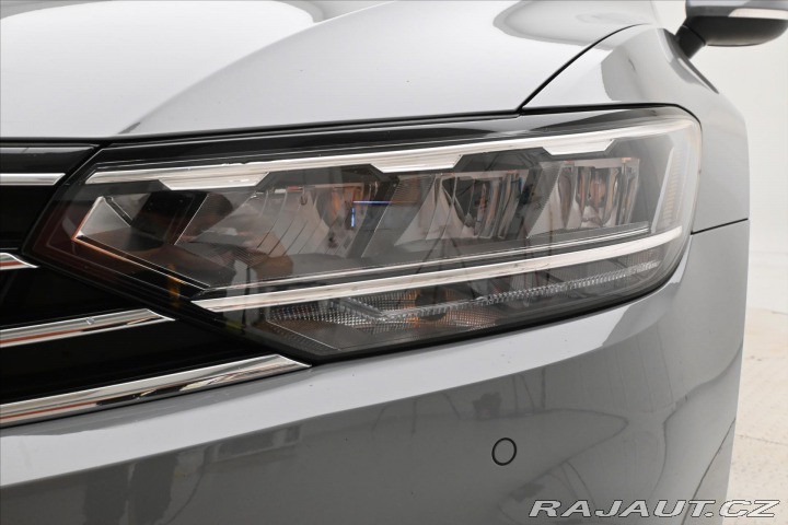 Volkswagen Passat 2,0 TDI 110kW DSG Busines 2023
