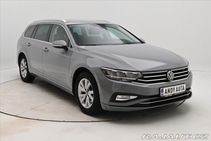 Volkswagen Passat 2,0 TDI 110kW DSG Busines 2023
