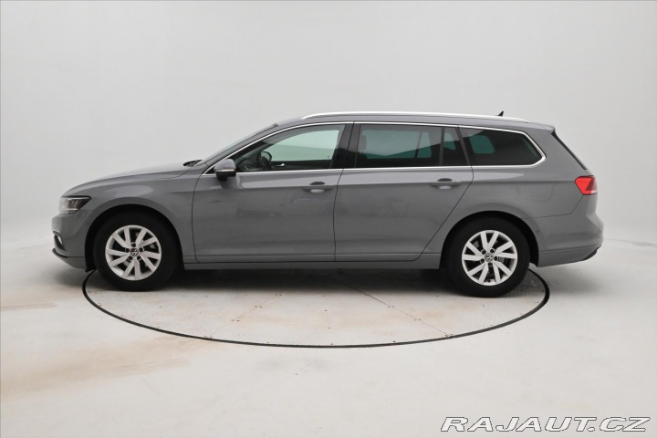 Volkswagen Passat 2,0 TDI 110kW DSG Busines 2023