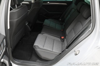 Volkswagen Passat 2,0 TDI 110kW DSG Busines 2023