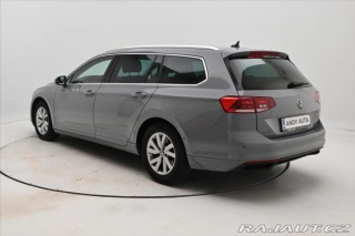 Volkswagen Passat 2,0 TDI 110kW DSG Busines 2023