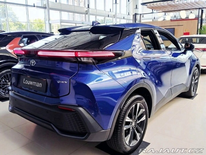 Toyota C-HR Style 1,8 Hybrid + Zimní 1800