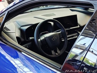 Toyota C-HR Style 1,8 Hybrid + Zimní 1800