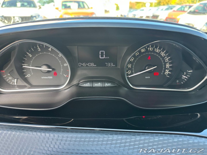 Peugeot 208 1,2Turbo 81kw Style 2015