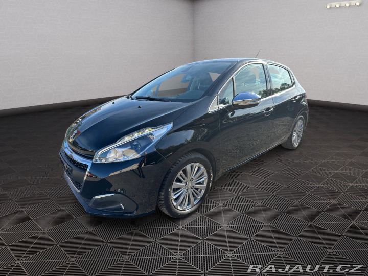 Peugeot 208 1,2Turbo 81kw Style 2015