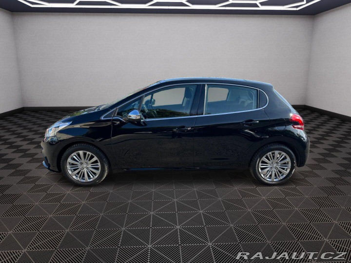 Peugeot 208 1,2Turbo 81kw Style 2015