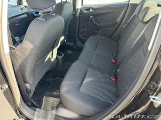 Peugeot 208 1,2Turbo 81kw Style 2015