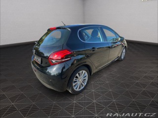 Peugeot 208 1,2Turbo 81kw Style 2015