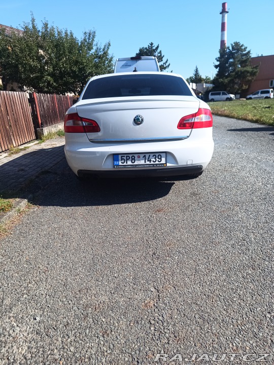 Škoda Superb 2011