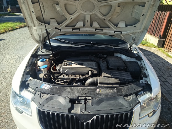 Škoda Superb 2011