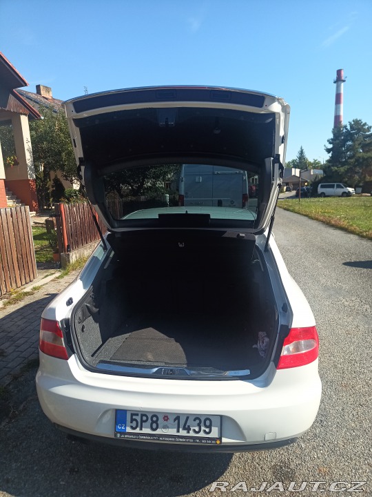 Škoda Superb 2011