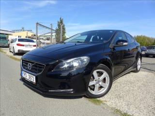 Volvo V40 1,6 D2 KAMERA, SERVIS