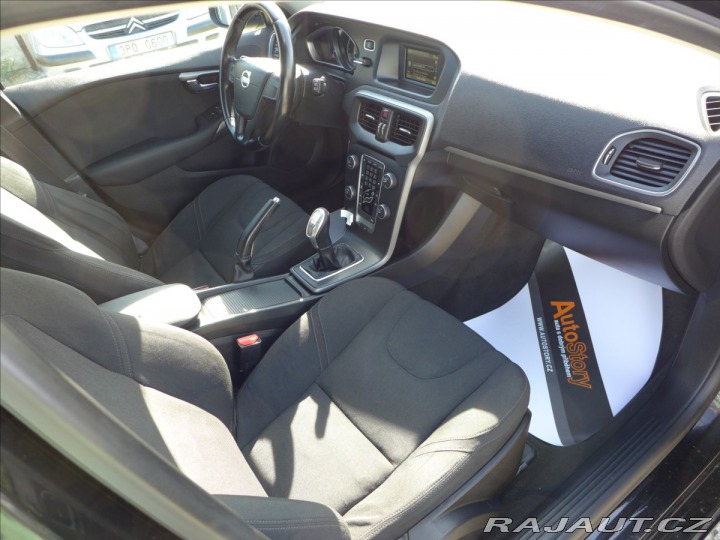 Volvo V40 1,6 D2 KAMERA, SERVIS 2013