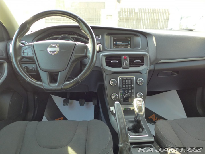 Volvo V40 1,6 D2 KAMERA, SERVIS 2013