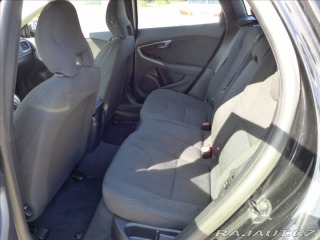 Volvo V40 1,6 D2 KAMERA, SERVIS 2013