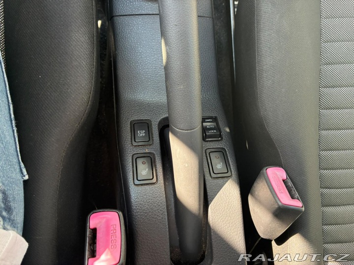 Suzuki SX4 1.6i, 88KW, VYHŘ. SEDADLA 2011