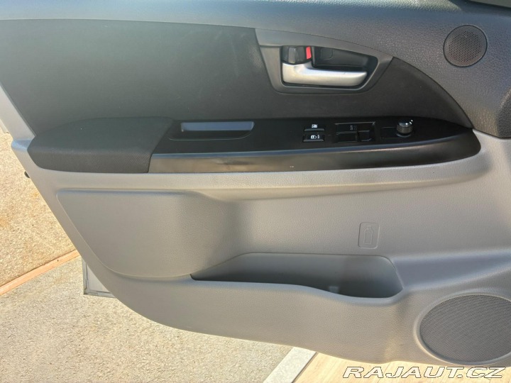 Suzuki SX4 1.6i, 88KW, VYHŘ. SEDADLA 2011