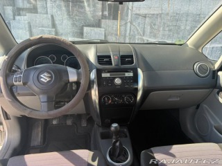 Suzuki SX4 1.6i, 88KW, VYHŘ. SEDADLA 2011