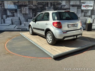 Suzuki SX4 1.6i, 88KW, VYHŘ. SEDADLA 2011