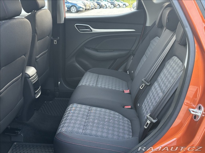 MG ZS 1,5 DVVT 106PS  Essential 2023