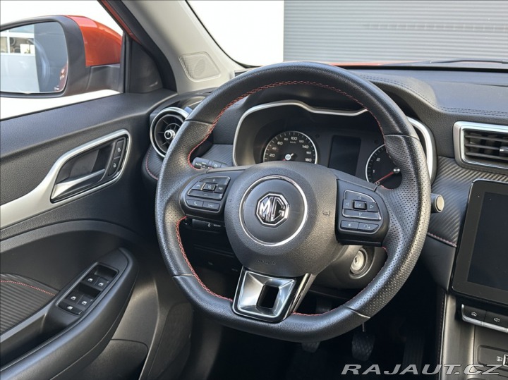 MG ZS 1,5 DVVT 106PS  Essential 2023