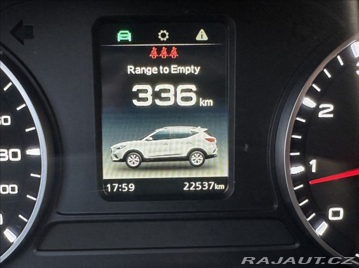MG ZS 1,5 DVVT 106PS  Essential 2023