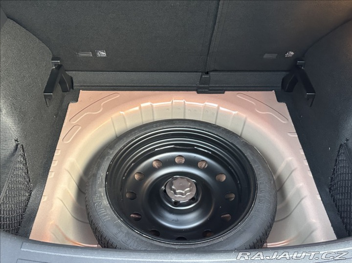 MG ZS 1,5 DVVT 106PS  Essential 2023