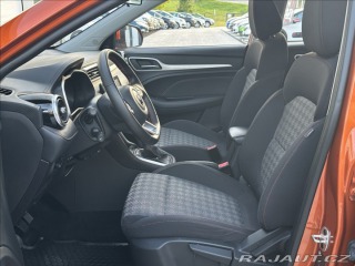 MG ZS 1,5 DVVT 106PS Essential 2023