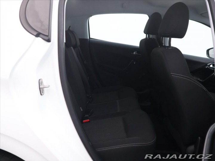 Peugeot 208 1,2 PureTech Klima CZ 1.M 2018