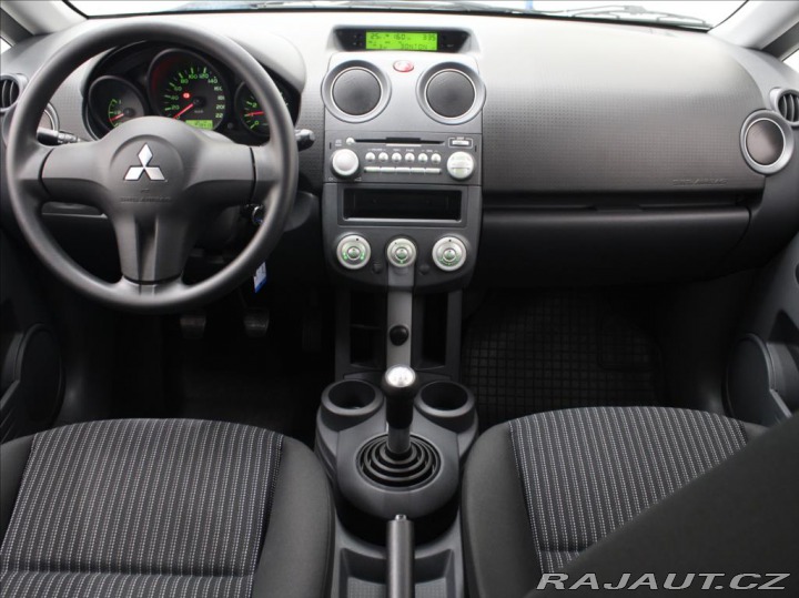 Mitsubishi Colt 1,1 i 55kW 1.maj.ČR STK 1 2008