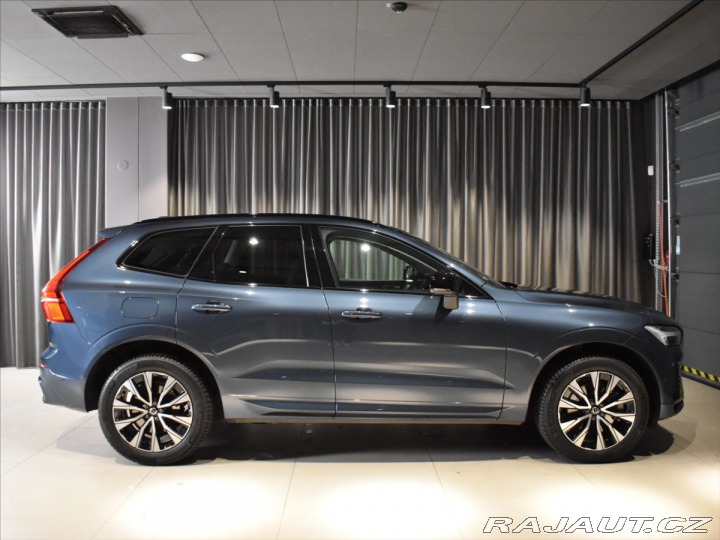 Volvo XC60 2,0 B4 AWD Plus dark Bezk 2023
