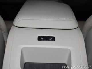 Volvo XC60 2,0 B4 AWD Plus dark Bezk 2023