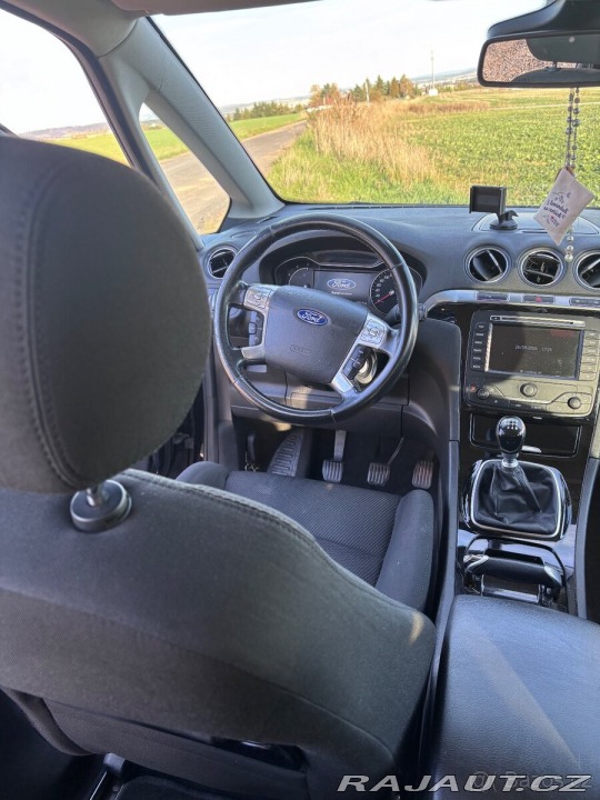Ford S-MAX 2,0 TDCi 103 kW Titaniu 2012