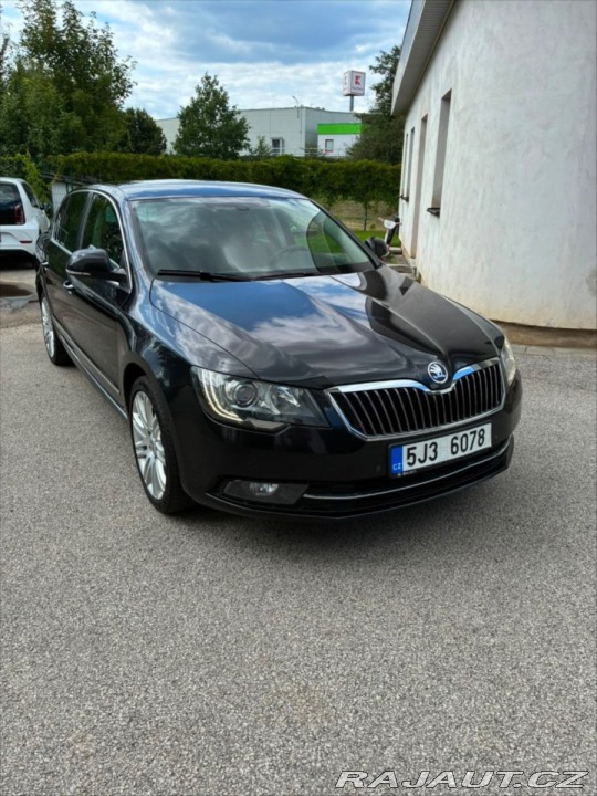 Škoda Superb 2,0   TDI 125 kW 4x4 DSG 2013