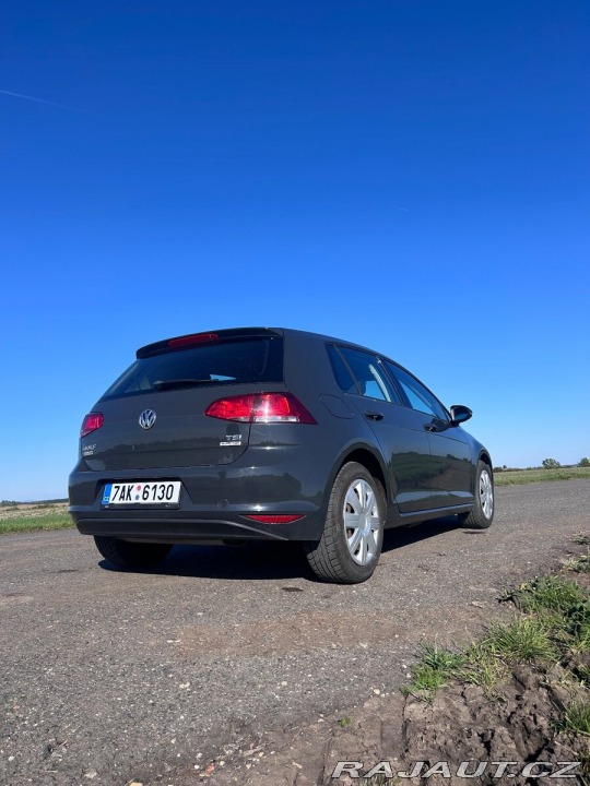 Volkswagen Golf 1,2   TSI 63 kW, r. 2015, 2015