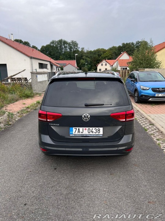 Volkswagen Touran 1,5 TSI Highline DSG, p 1800