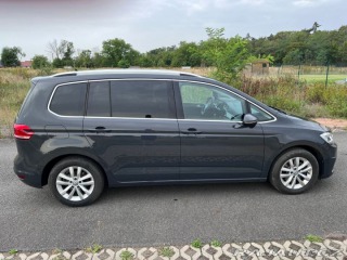 Volkswagen Touran 1,5 TSI Highline DSG, p 1800
