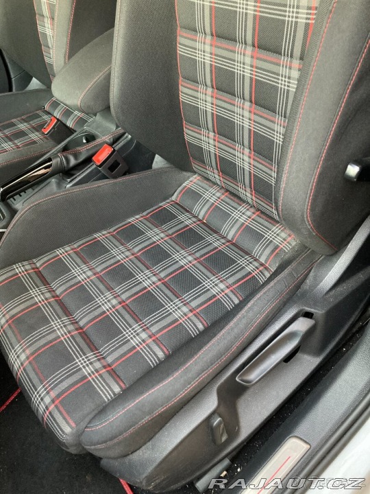 Volkswagen Golf 2,0 GTI Manuální ruční 2017