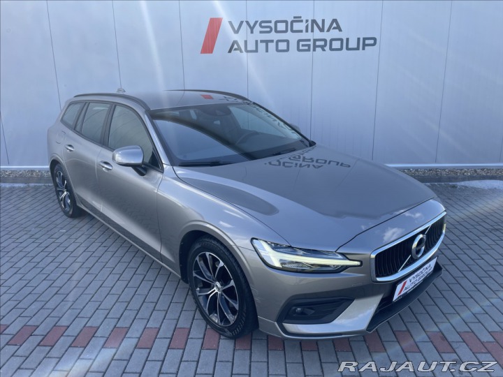 Volvo V60 2,0 D3 MOMENTUM Aut. 2018