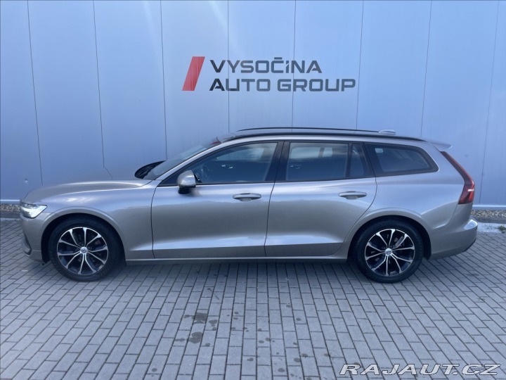 Volvo V60 2,0 D3 MOMENTUM Aut. 2018