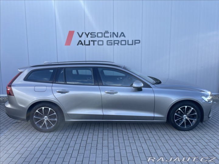 Volvo V60 2,0 D3 MOMENTUM Aut. 2018