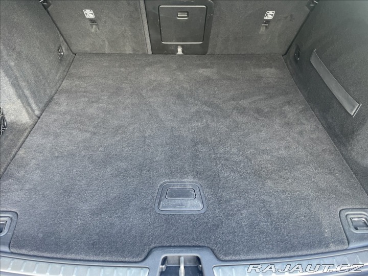 Volvo V60 2,0 D3 MOMENTUM Aut. 2018