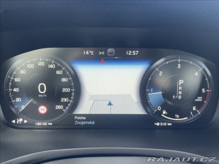 Volvo V60 2,0 D3 MOMENTUM Aut. 2018